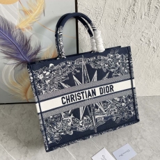 Christian Dior Shopping Bags